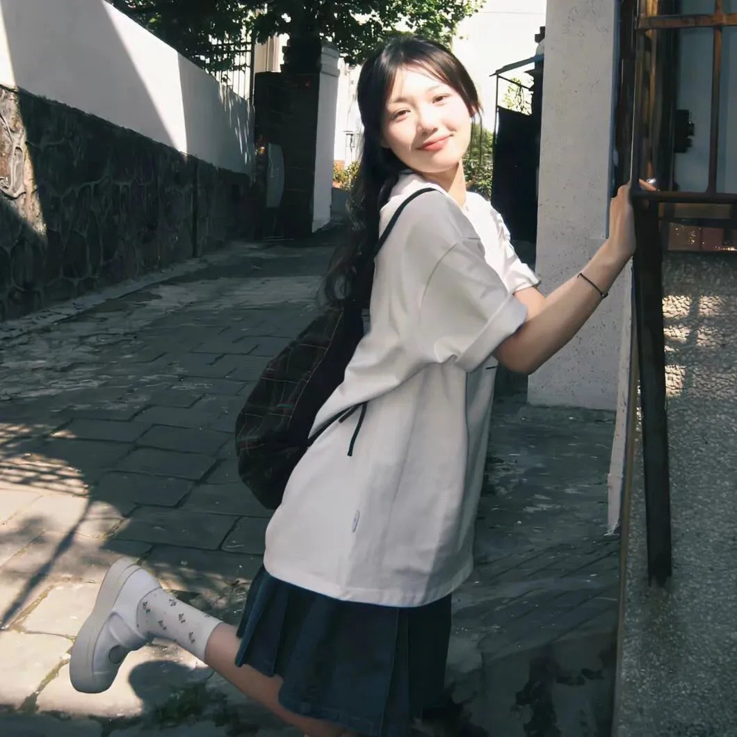 地铁女孩